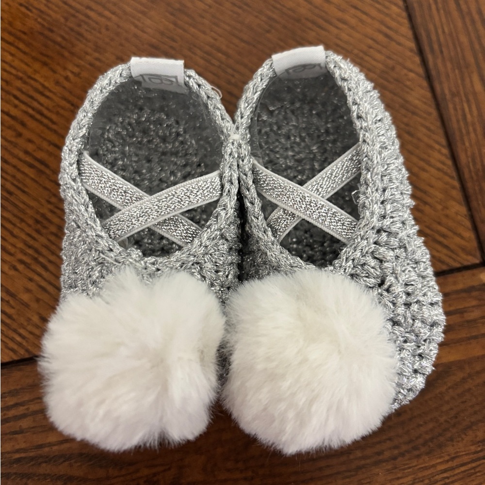 Cozy Silver Knit Infant Booties with White Pom Poms